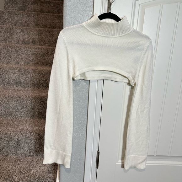 H:ours Calico Wool Cropped Sweater - Picture 6 of 8